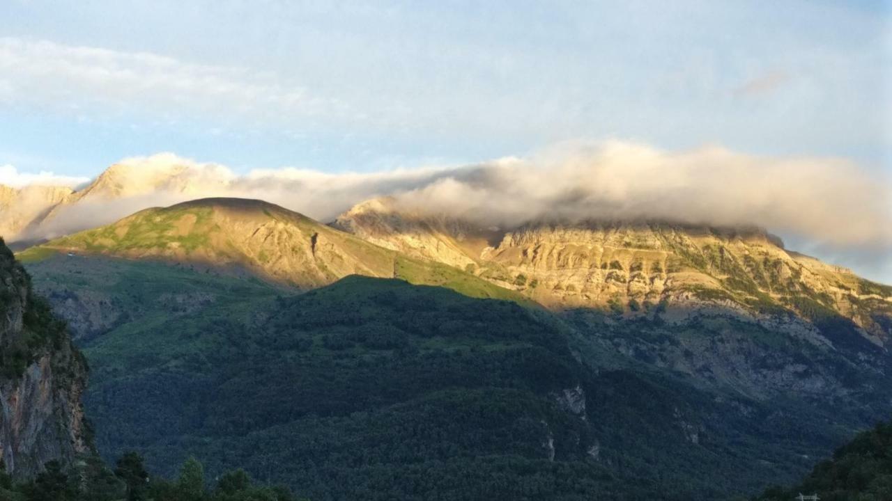 Apartmán Mirador De Sanvi Escarrilla Exteriér fotografie